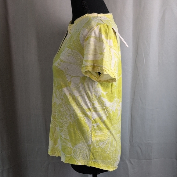 Pilcro Short Sleeve Blouse. NWT Small. - Picture 3 of 7